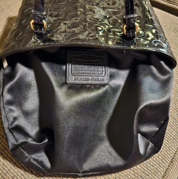 Coach Peyton Satchel/Small Tote Embossed Patent Black leather F50540 EUC - Picture 11 of 16